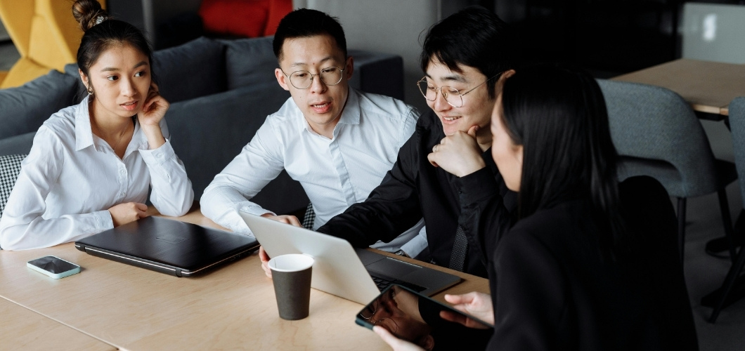 How to Use Multi-Channel ABM for Maximum Engagement