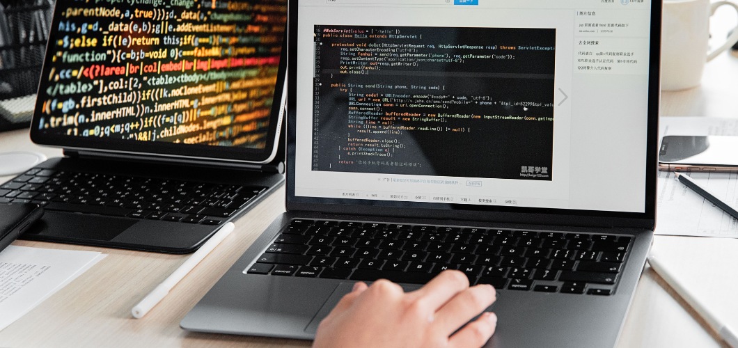 Modern Full Stack Frameworks vs. Hiring Specialists: What’s the Smarter Cost Strategy?